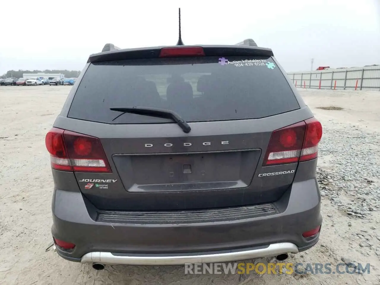 6 Photograph of a damaged car 3C4PDDGG1KT858421 DODGE JOURNEY 2019