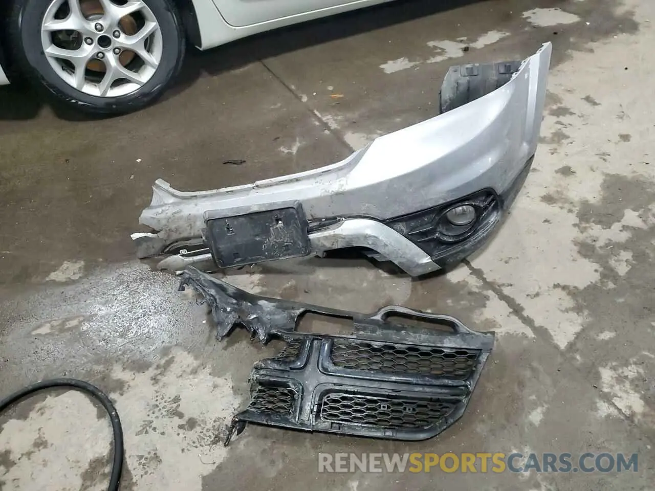 14 Photograph of a damaged car 3C4PDDGG2KT752267 DODGE JOURNEY 2019