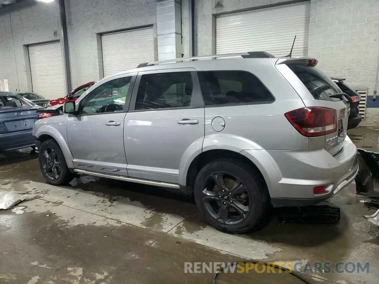 2 Photograph of a damaged car 3C4PDDGG2KT752267 DODGE JOURNEY 2019