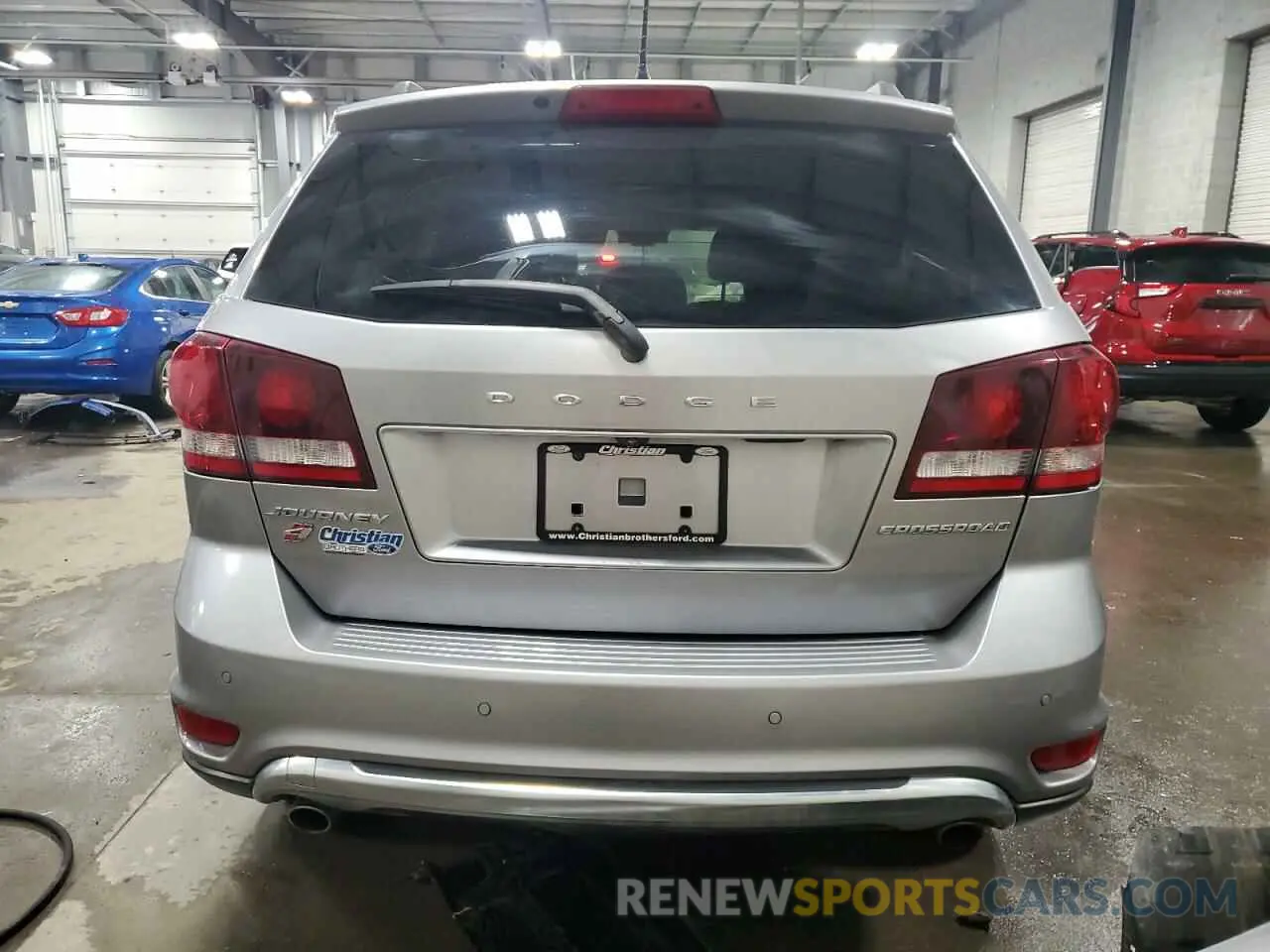 6 Photograph of a damaged car 3C4PDDGG2KT752267 DODGE JOURNEY 2019