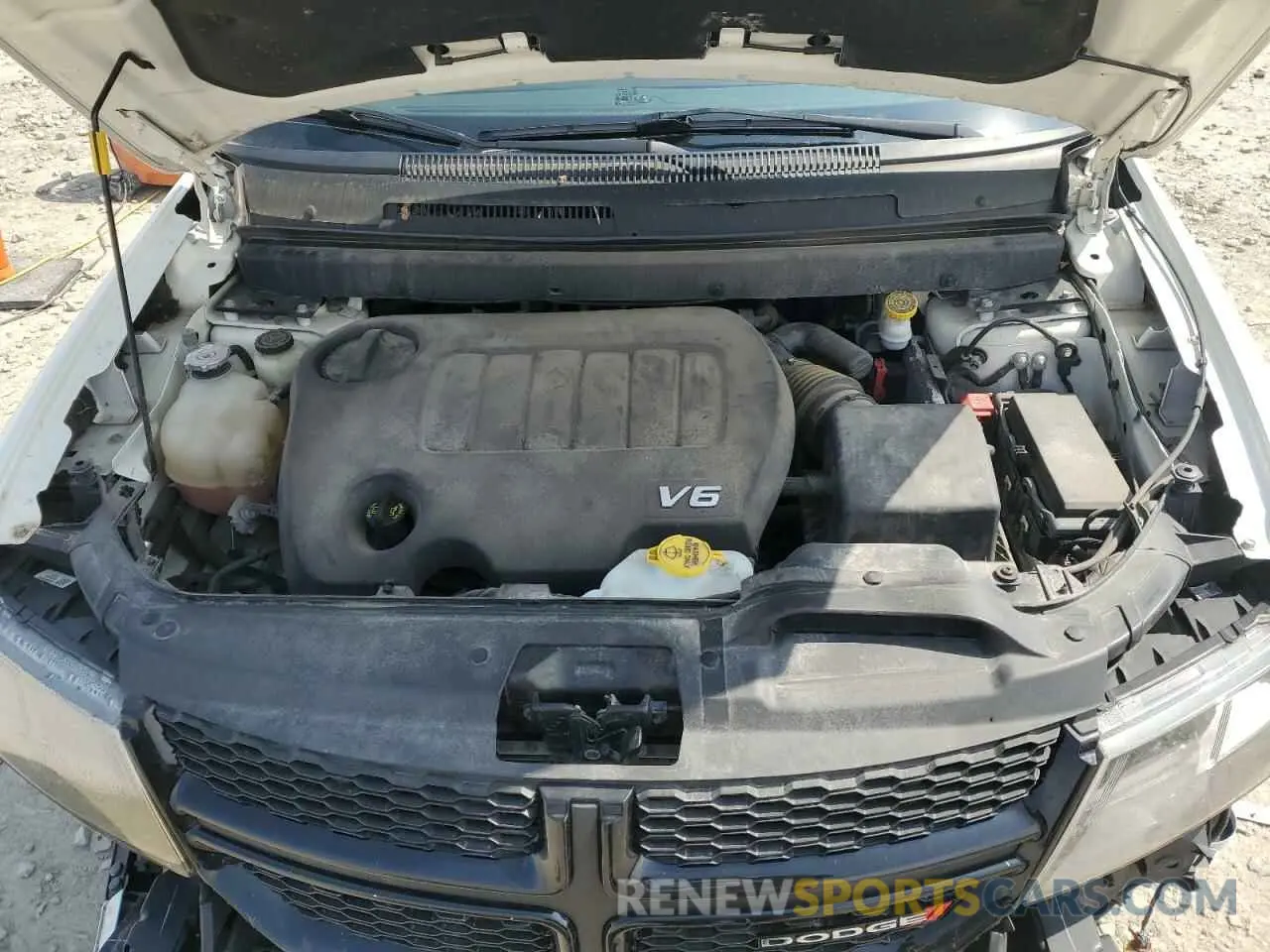 11 Photograph of a damaged car 3C4PDDGG2KT774897 DODGE JOURNEY 2019