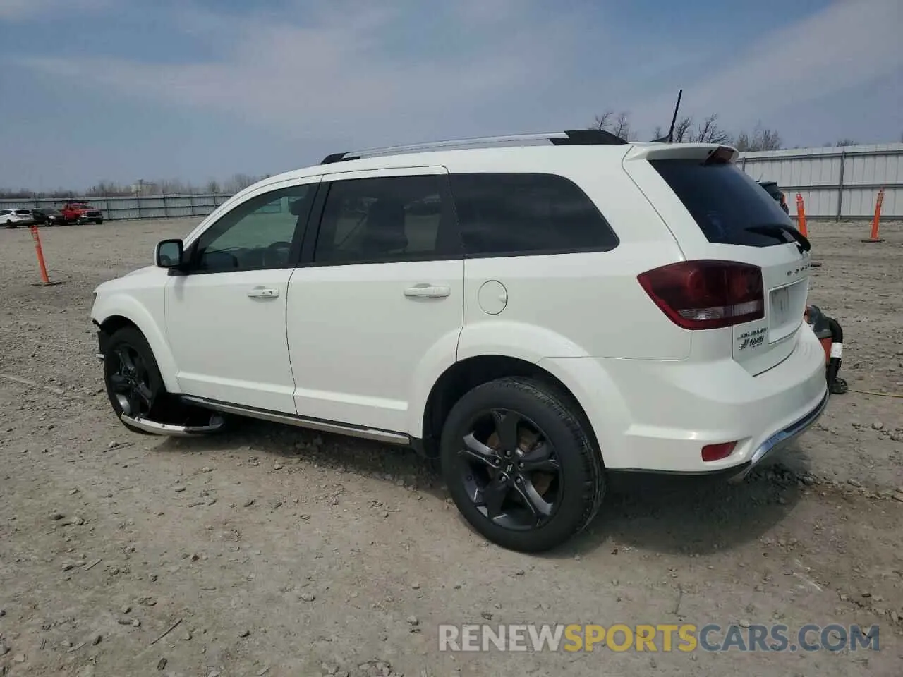 2 Photograph of a damaged car 3C4PDDGG2KT774897 DODGE JOURNEY 2019