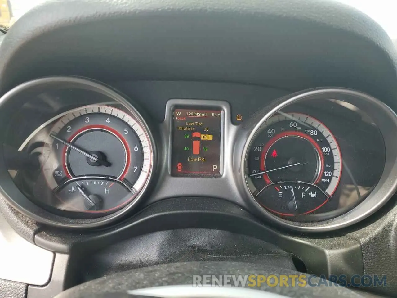 9 Photograph of a damaged car 3C4PDDGG2KT774897 DODGE JOURNEY 2019