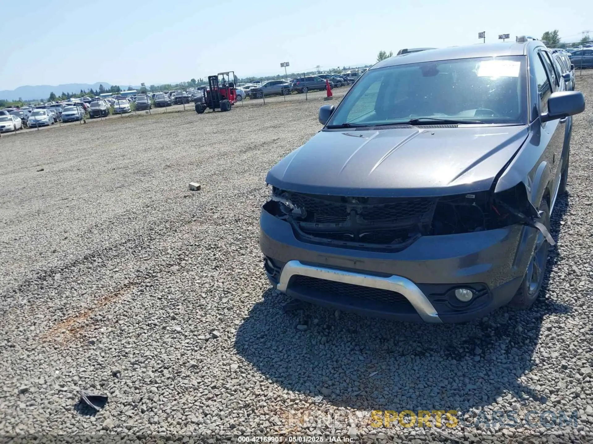 12 Photograph of a damaged car 3C4PDDGG3KT779770 DODGE JOURNEY 2019