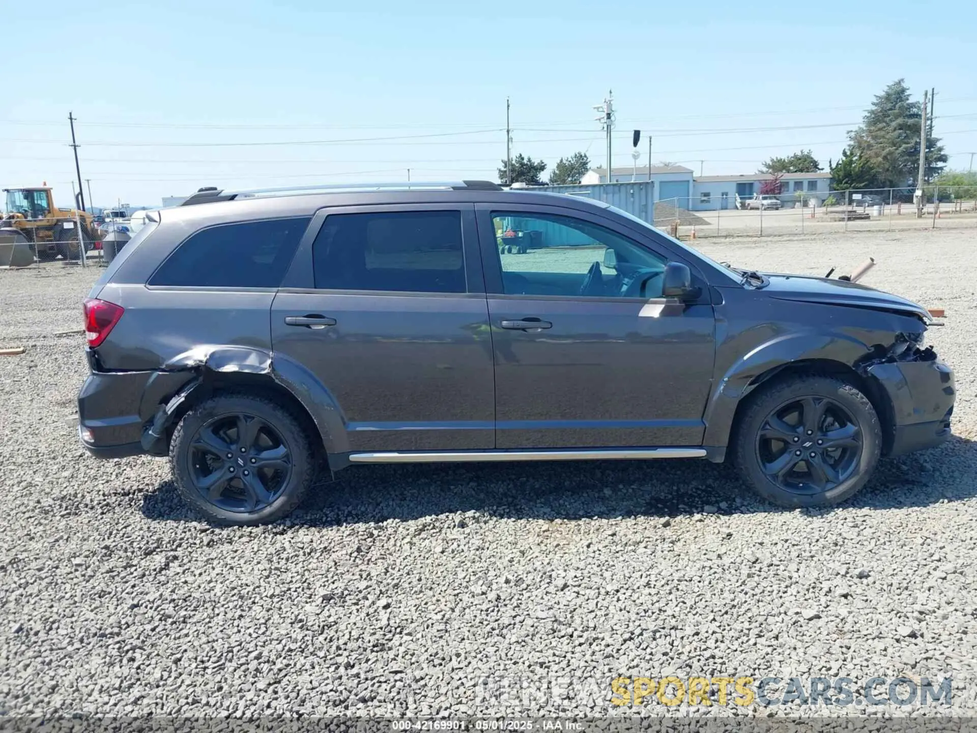 13 Photograph of a damaged car 3C4PDDGG3KT779770 DODGE JOURNEY 2019