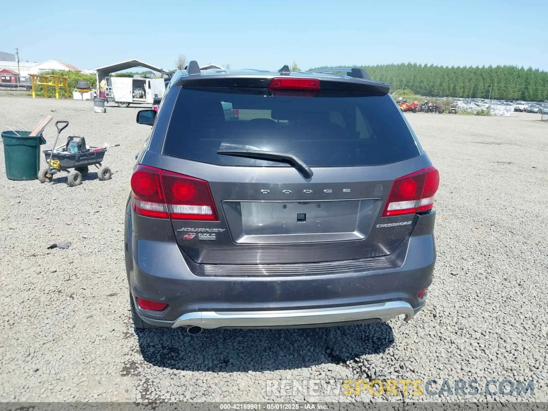 16 Photograph of a damaged car 3C4PDDGG3KT779770 DODGE JOURNEY 2019