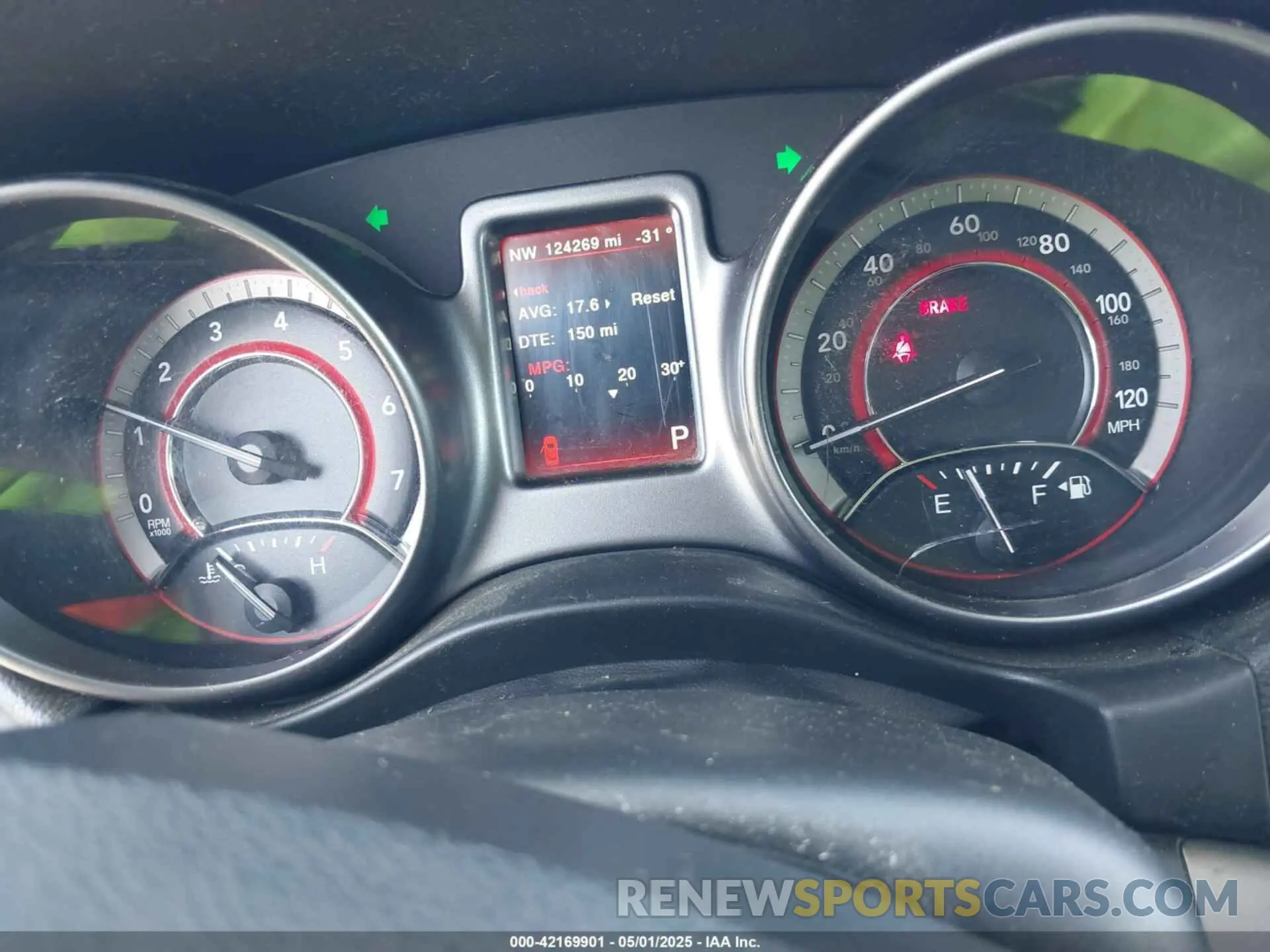 7 Photograph of a damaged car 3C4PDDGG3KT779770 DODGE JOURNEY 2019
