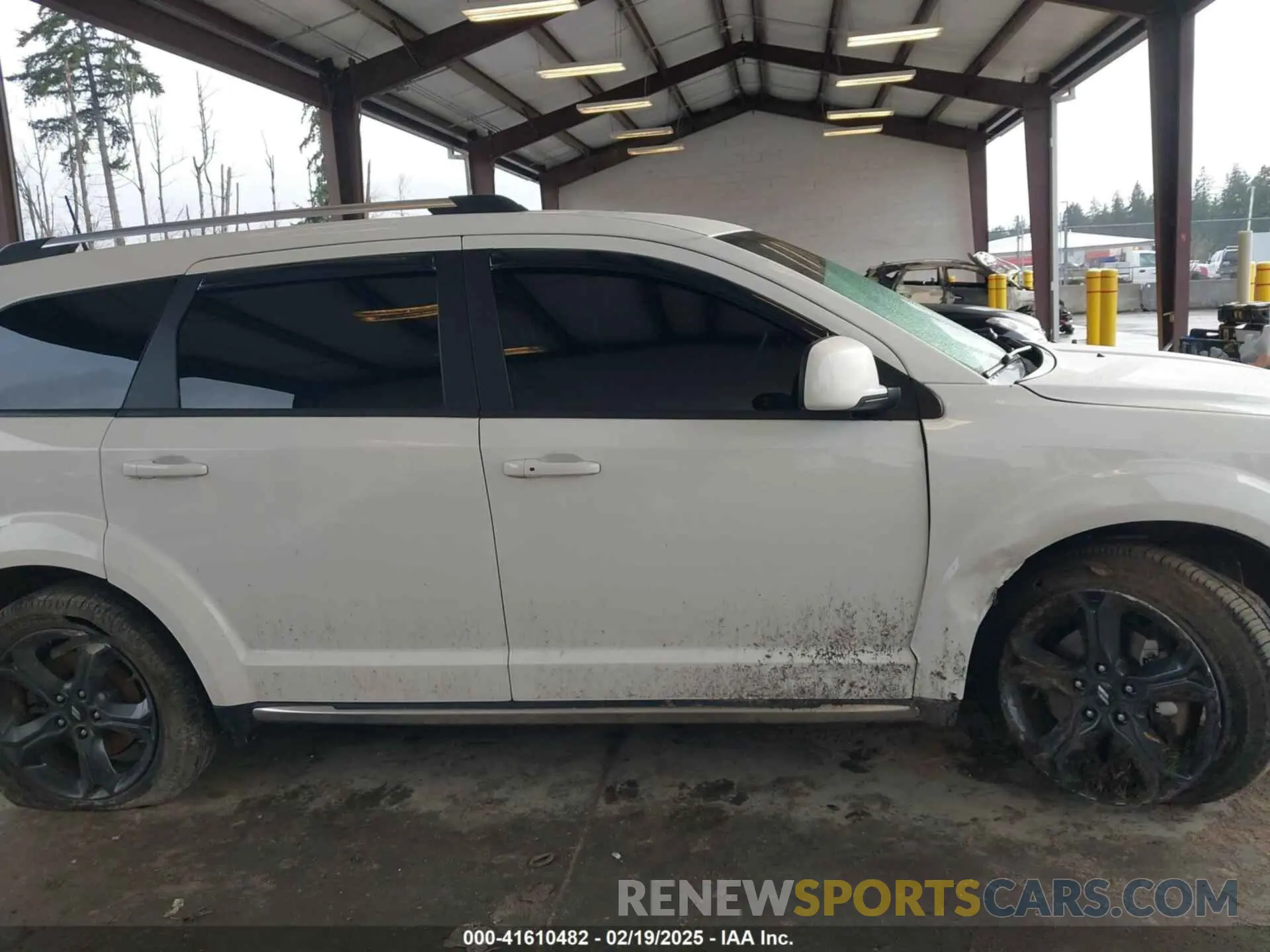 14 Photograph of a damaged car 3C4PDDGG3KT846366 DODGE JOURNEY 2019