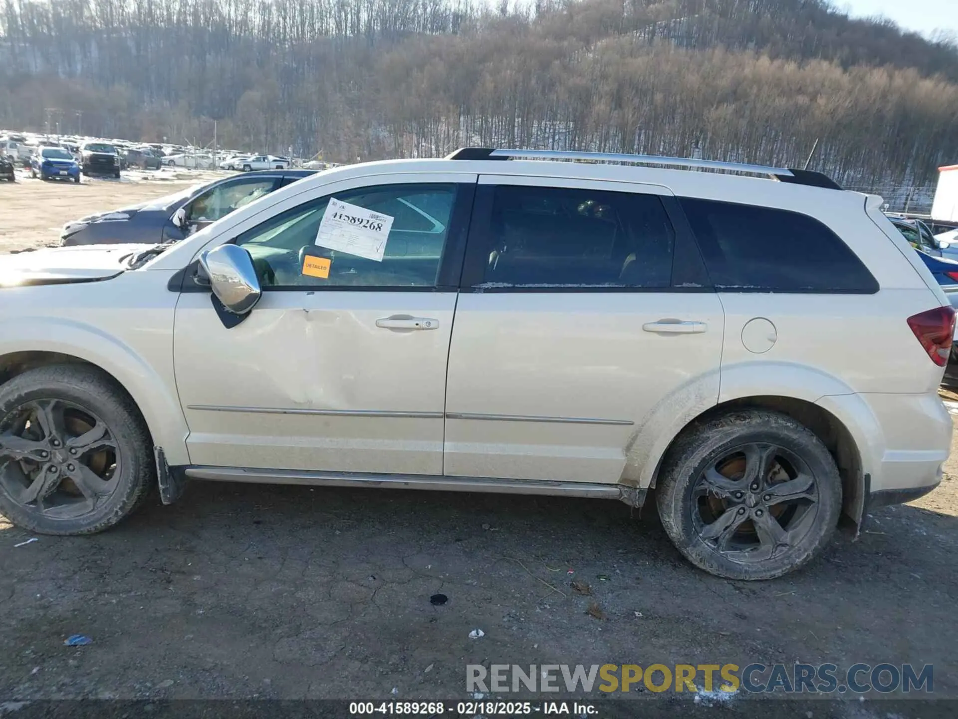 15 Photograph of a damaged car 3C4PDDGG8KT752046 DODGE JOURNEY 2019