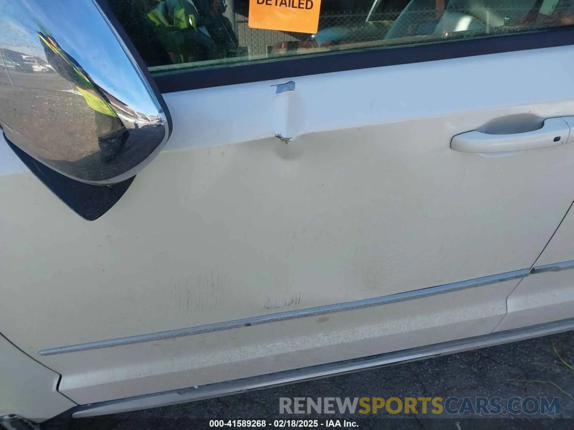 22 Photograph of a damaged car 3C4PDDGG8KT752046 DODGE JOURNEY 2019