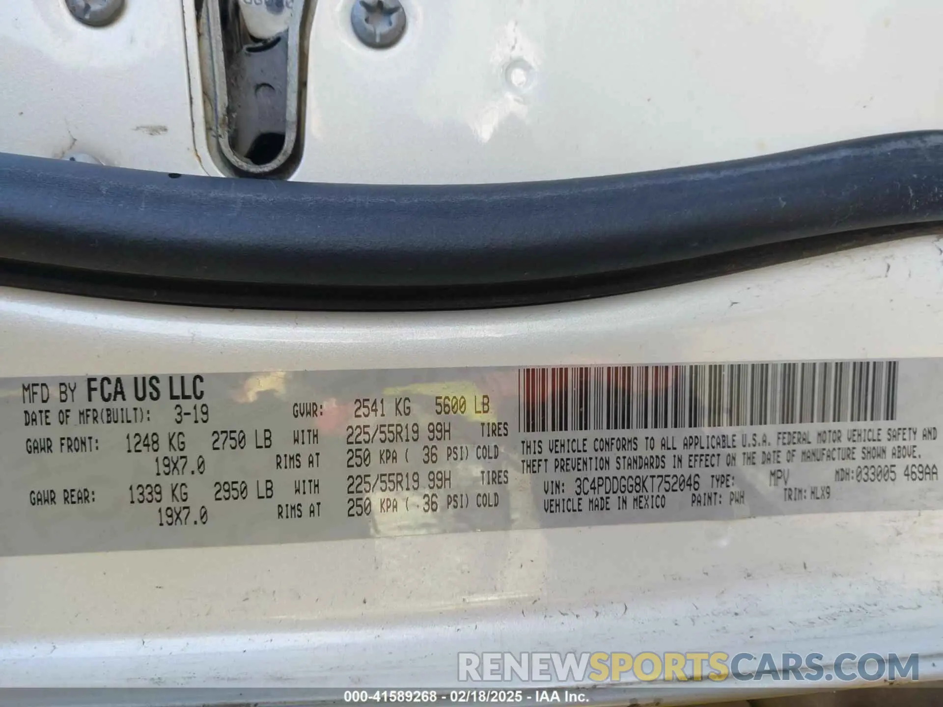 9 Photograph of a damaged car 3C4PDDGG8KT752046 DODGE JOURNEY 2019