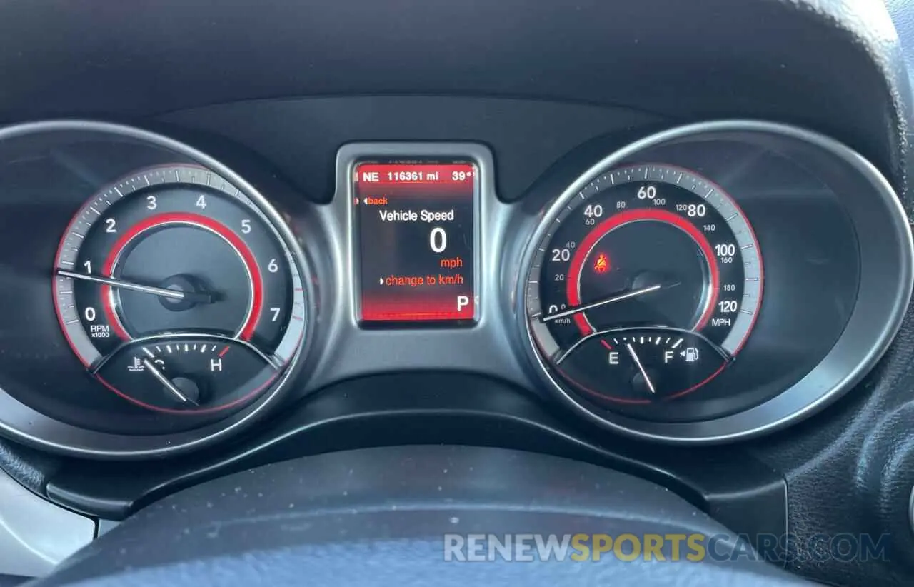 8 Photograph of a damaged car 3C4PDDGG8KT779814 DODGE JOURNEY 2019