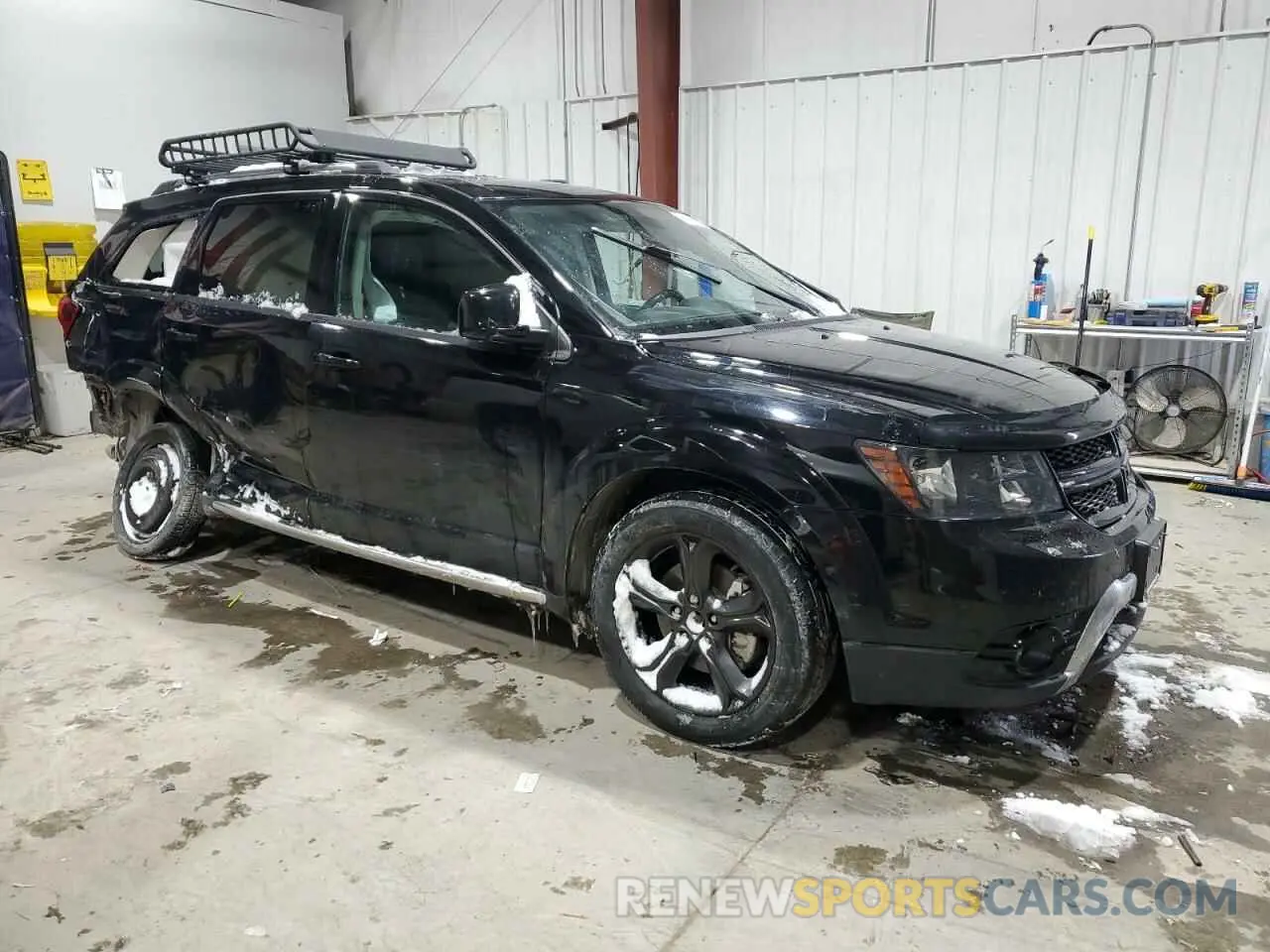 4 Photograph of a damaged car 3C4PDDGG8KT795219 DODGE JOURNEY 2019