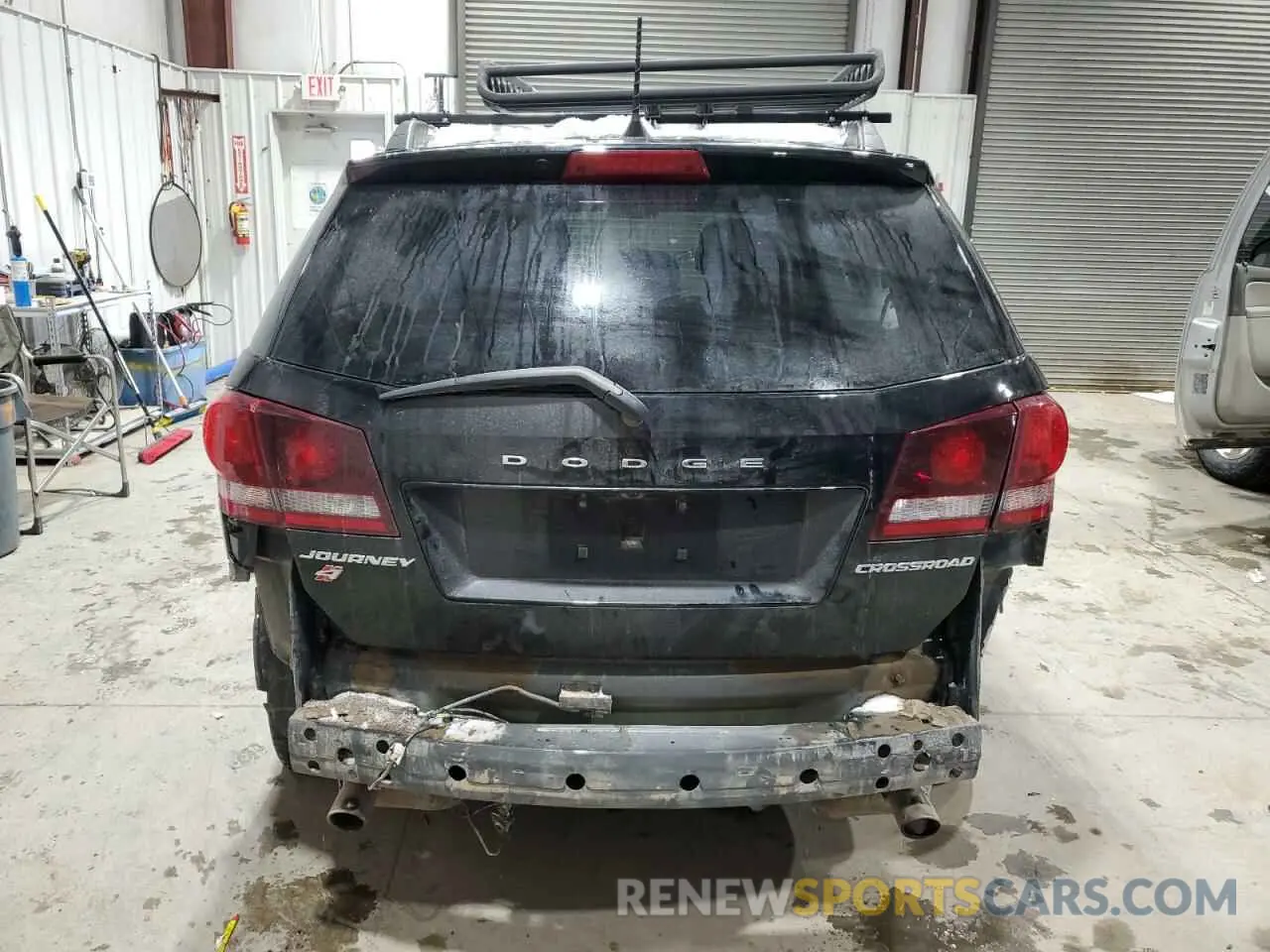 6 Photograph of a damaged car 3C4PDDGG8KT795219 DODGE JOURNEY 2019