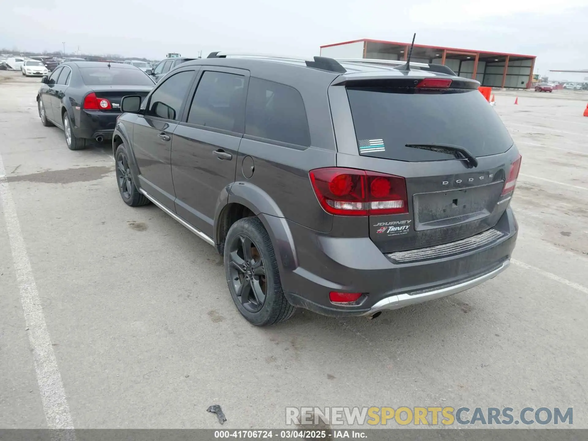 3 Photograph of a damaged car 3C4PDDGG8KT861901 DODGE JOURNEY 2019