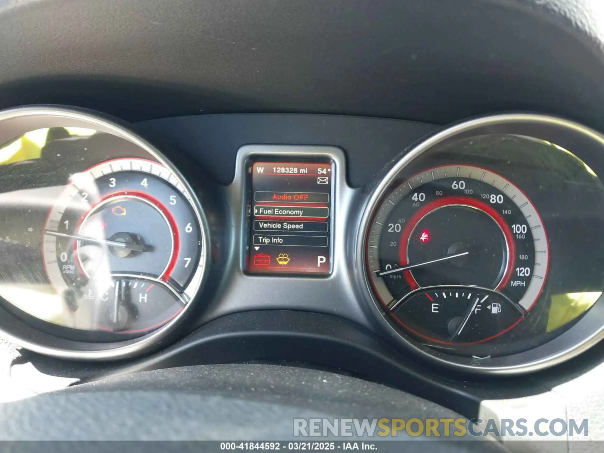 7 Photograph of a damaged car 3C4PDDGG9KT848915 DODGE JOURNEY 2019