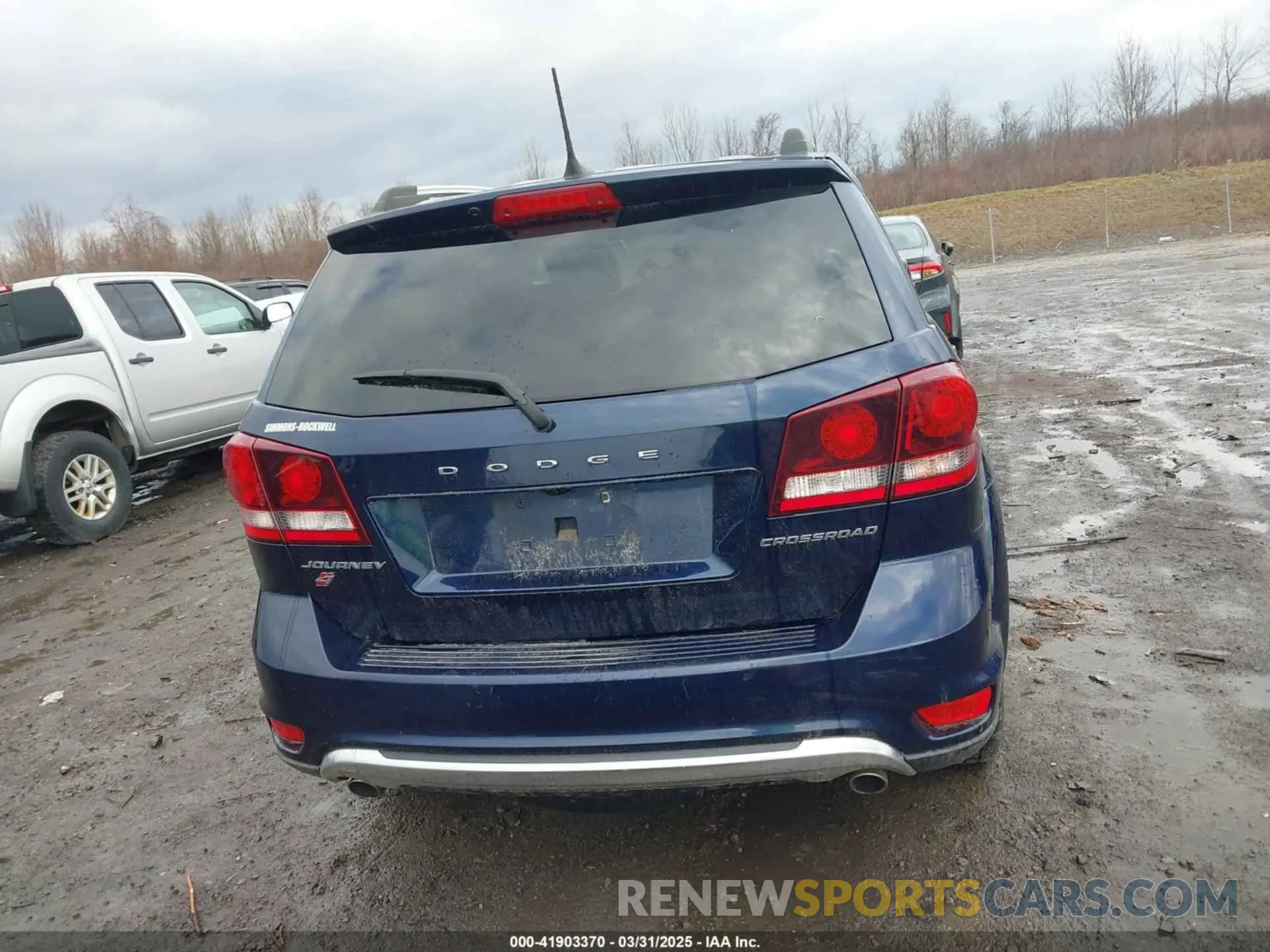 17 Photograph of a damaged car 3C4PDDGGXKT764912 DODGE JOURNEY 2019
