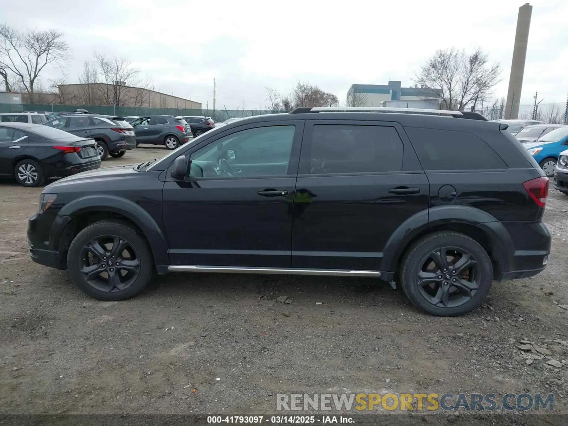 14 Photograph of a damaged car 3C4PDDGGXKT816412 DODGE JOURNEY 2019