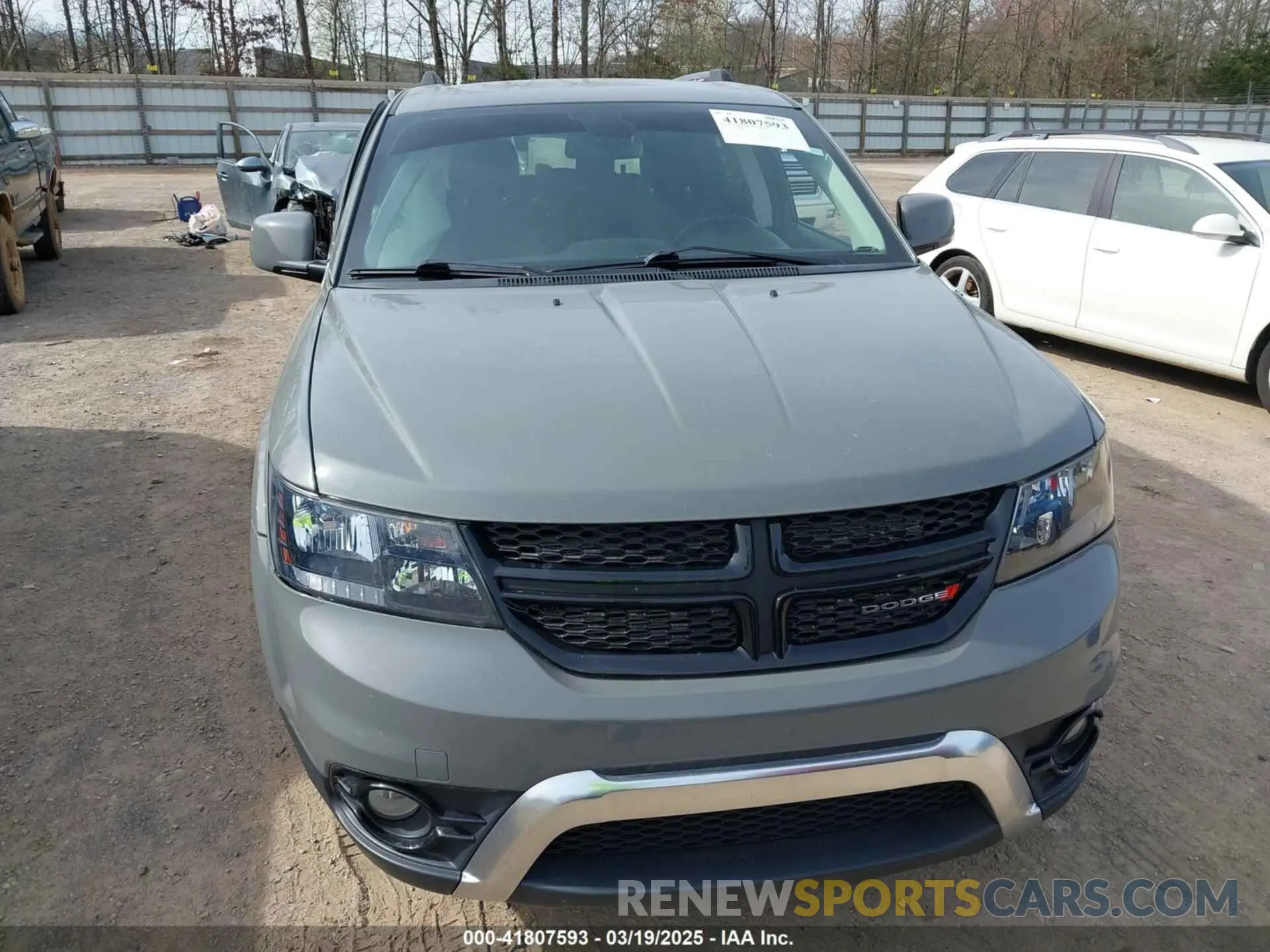 12 Photograph of a damaged car 3C4PDDGGXKT816605 DODGE JOURNEY 2019