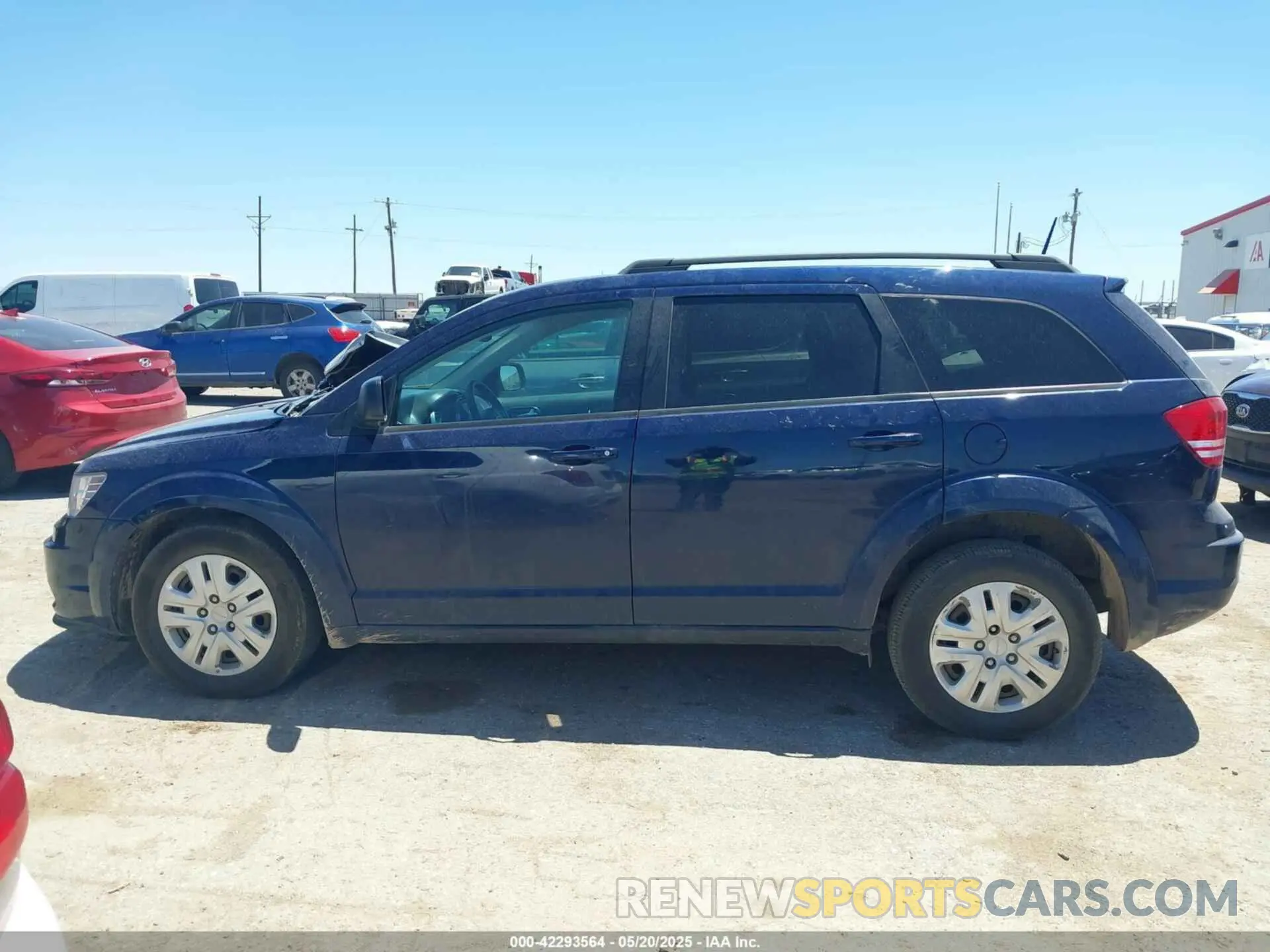 14 Photograph of a damaged car 3C4PDCAB1LT261620 DODGE JOURNEY 2020