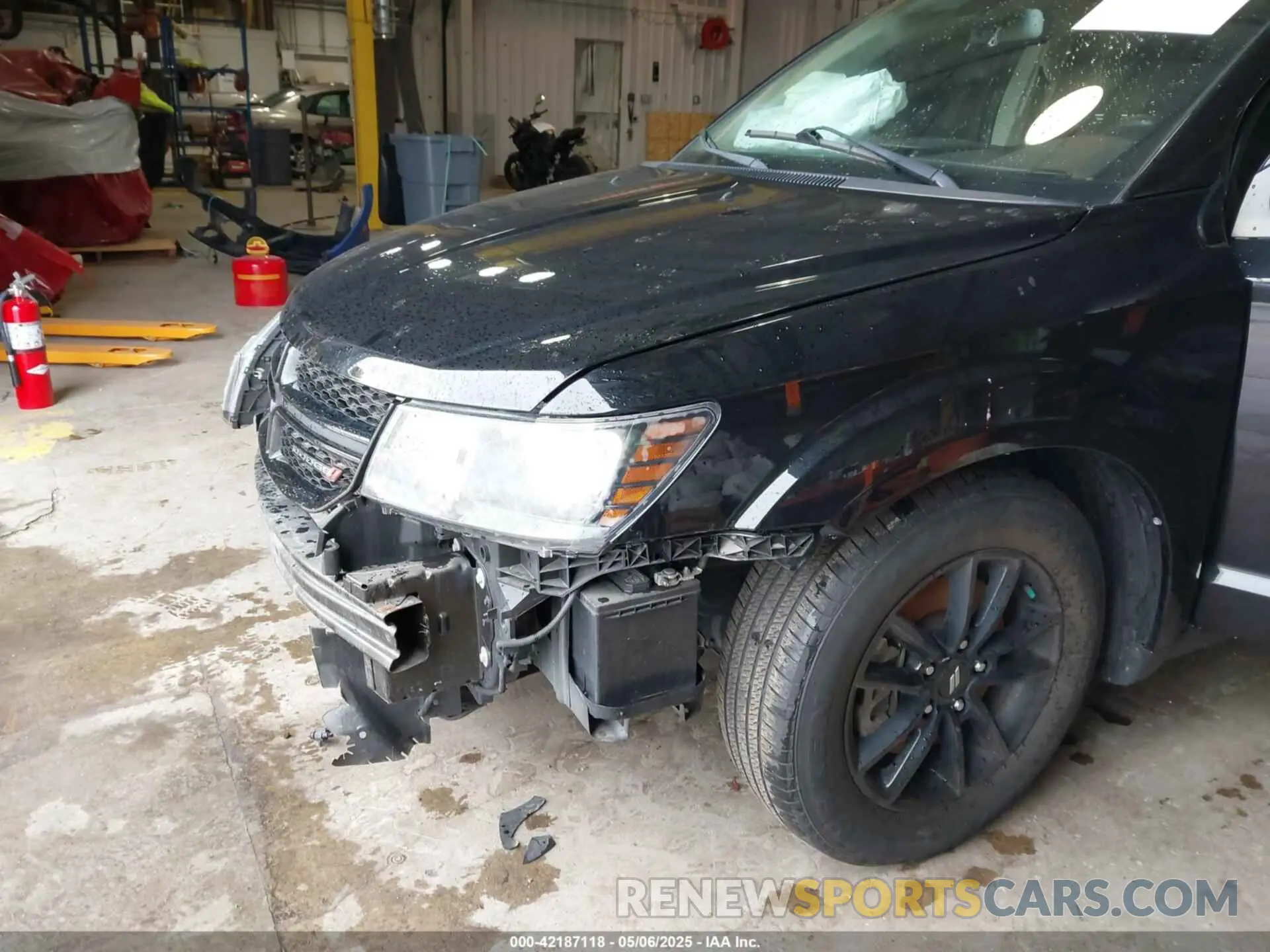 20 Photograph of a damaged car 3C4PDCAB1LT268213 DODGE JOURNEY 2020