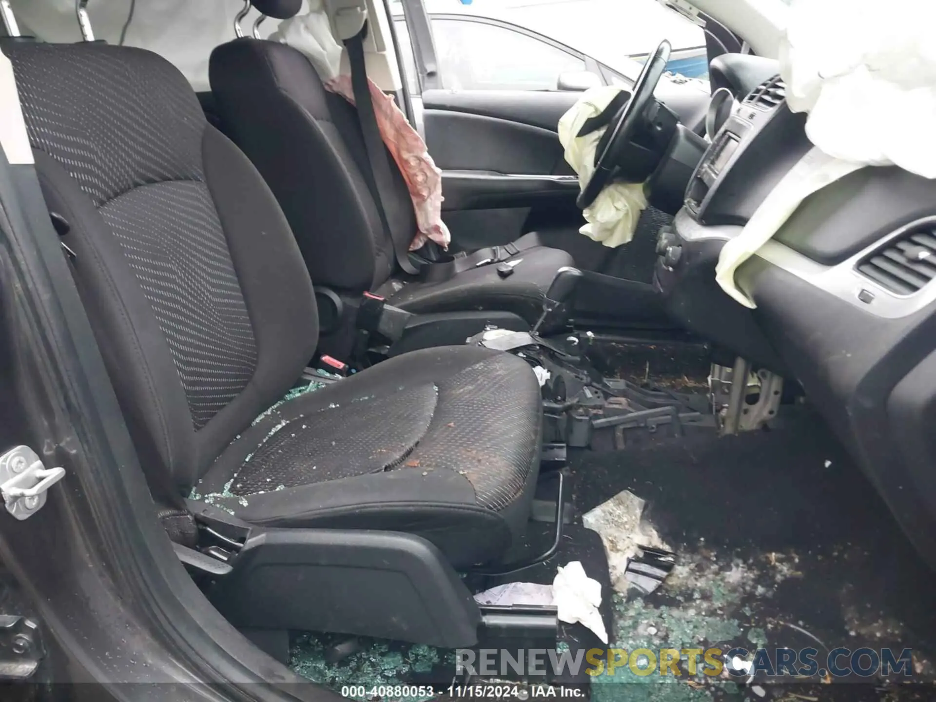 5 Photograph of a damaged car 3C4PDCAB2LT272318 DODGE JOURNEY 2020