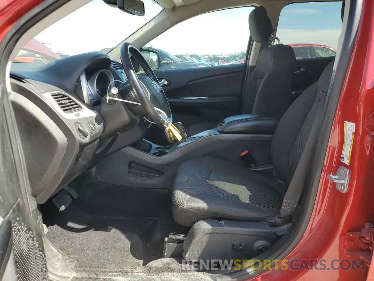 7 Photograph of a damaged car 3C4PDCAB2LT275168 DODGE JOURNEY 2020