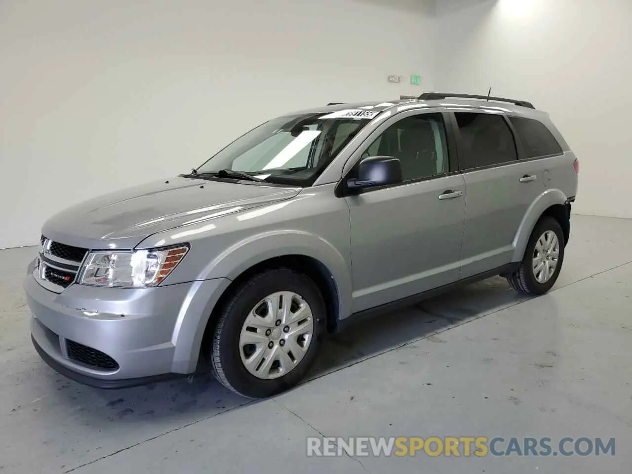 1 Photograph of a damaged car 3C4PDCAB2LT275588 DODGE JOURNEY 2020