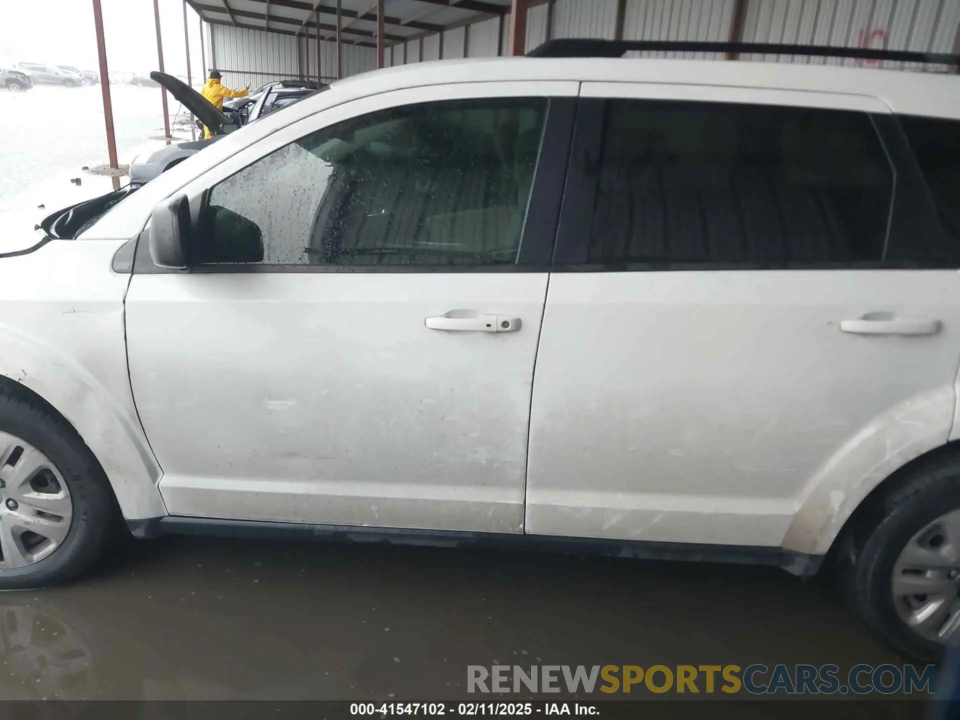 14 Photograph of a damaged car 3C4PDCAB3LT183311 DODGE JOURNEY 2020