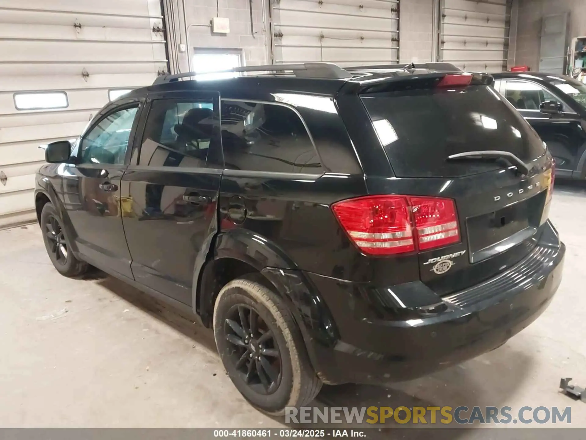 3 Photograph of a damaged car 3C4PDCAB3LT260601 DODGE JOURNEY 2020