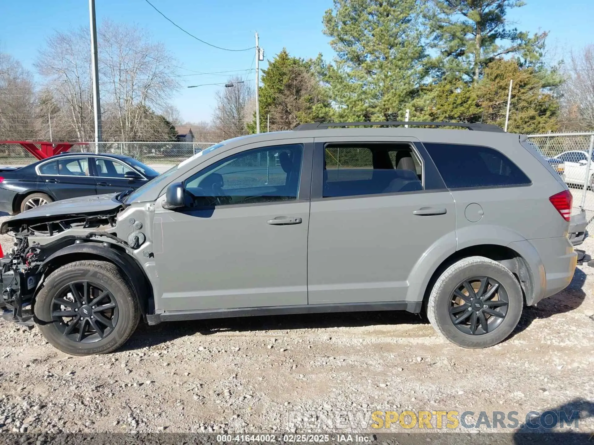 14 Photograph of a damaged car 3C4PDCAB3LT261182 DODGE JOURNEY 2020