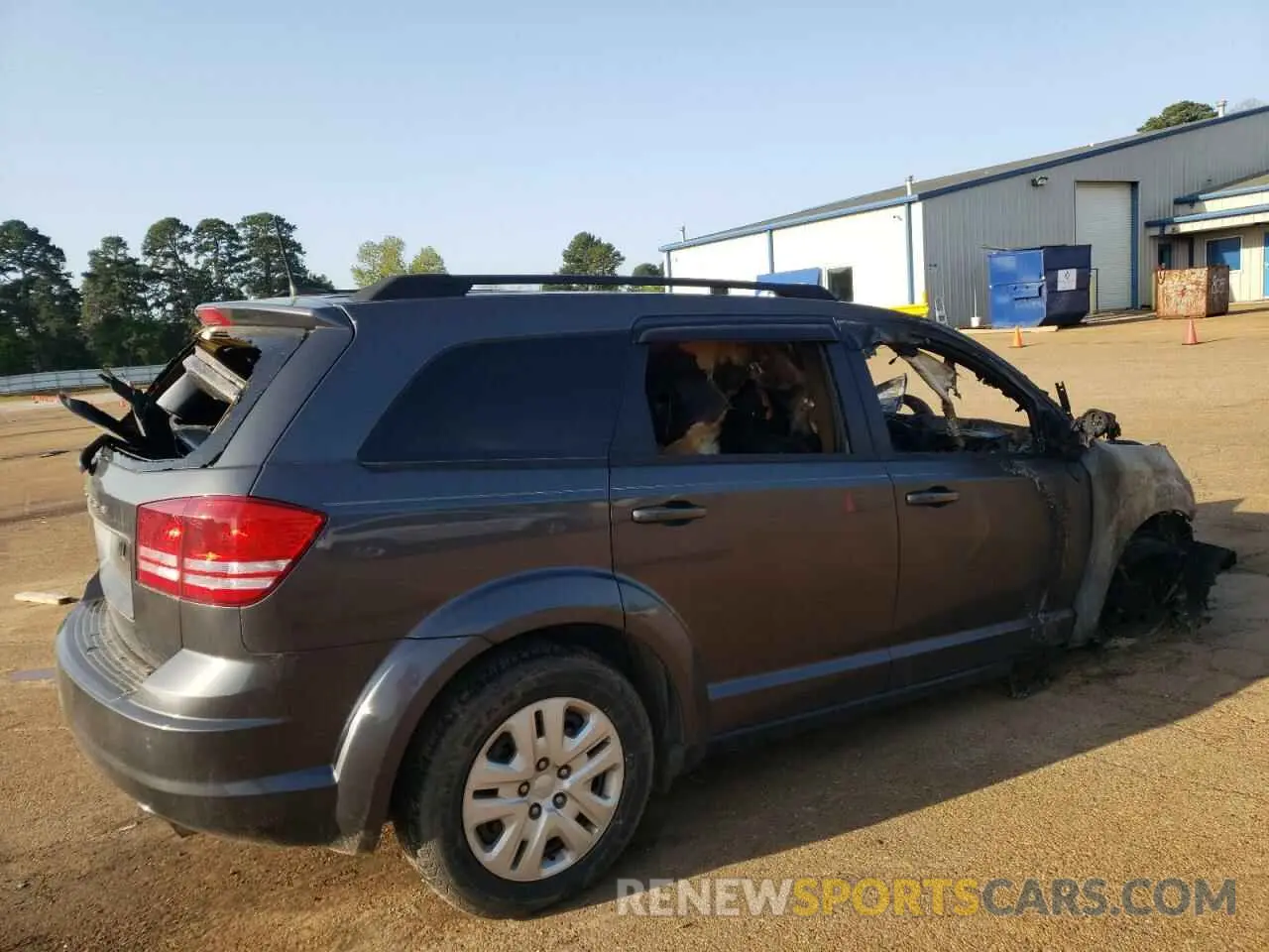 3 Photograph of a damaged car 3C4PDCAB4LT253818 DODGE JOURNEY 2020