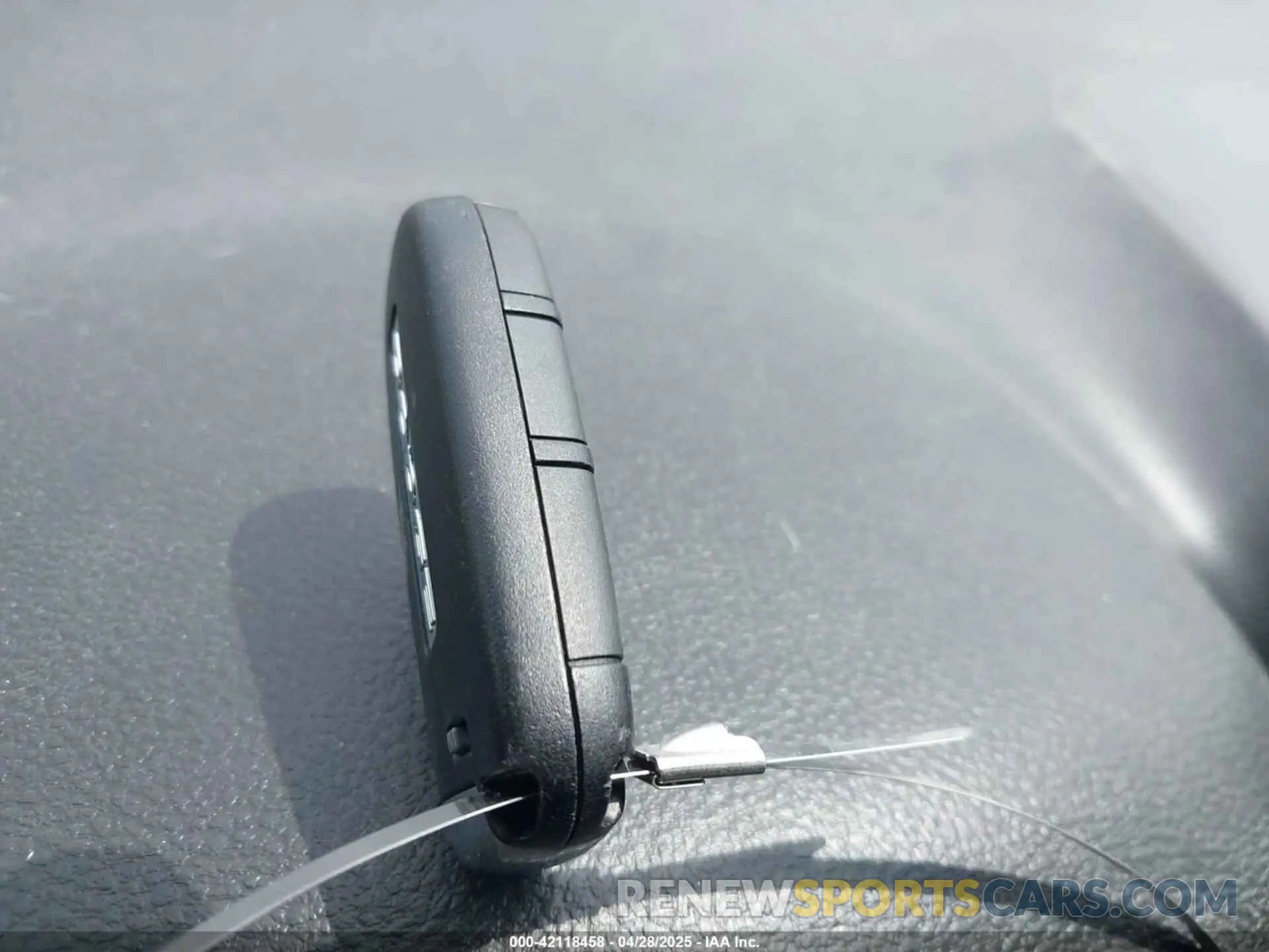 11 Photograph of a damaged car 3C4PDCAB4LT254161 DODGE JOURNEY 2020