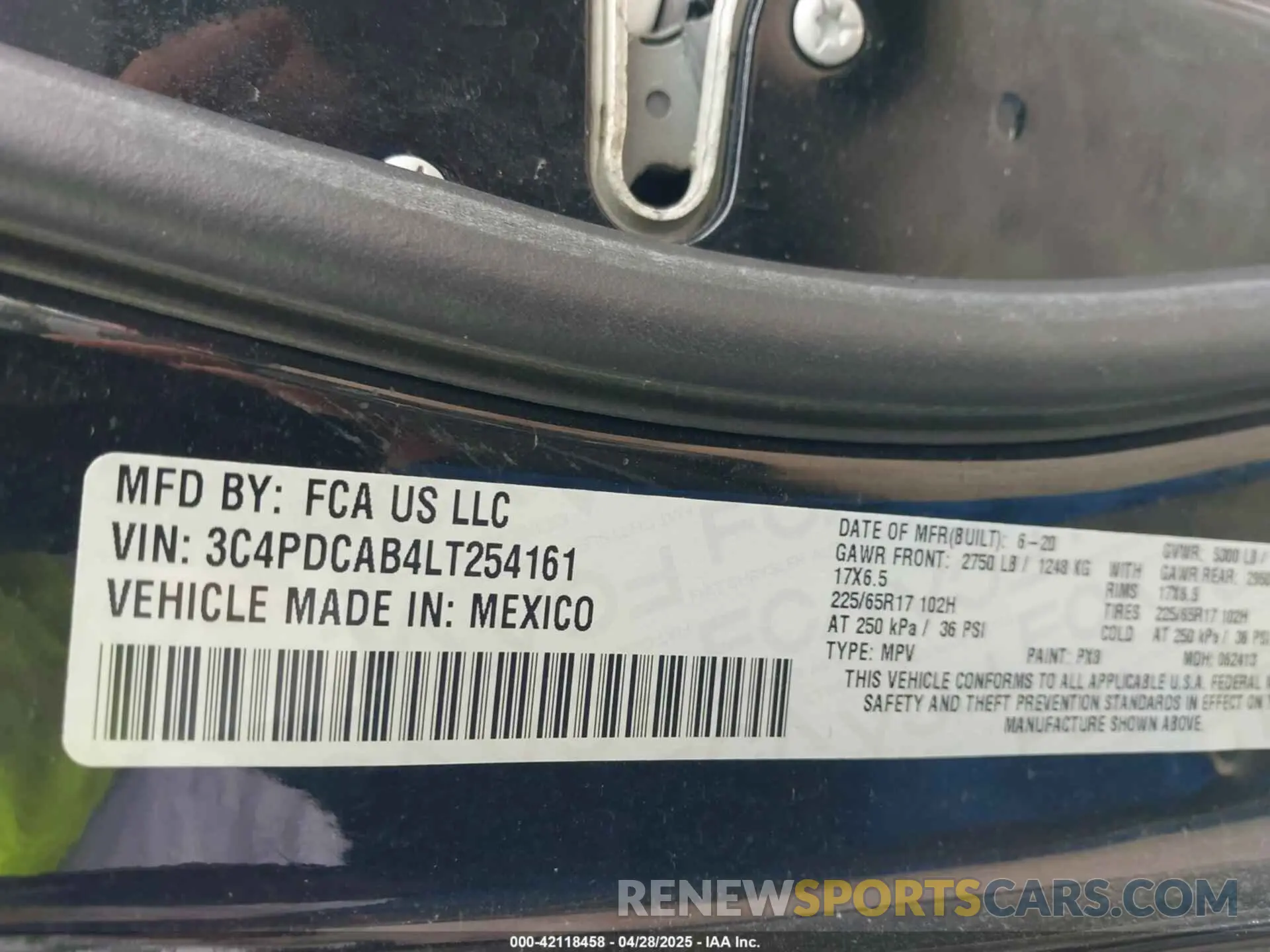 9 Photograph of a damaged car 3C4PDCAB4LT254161 DODGE JOURNEY 2020