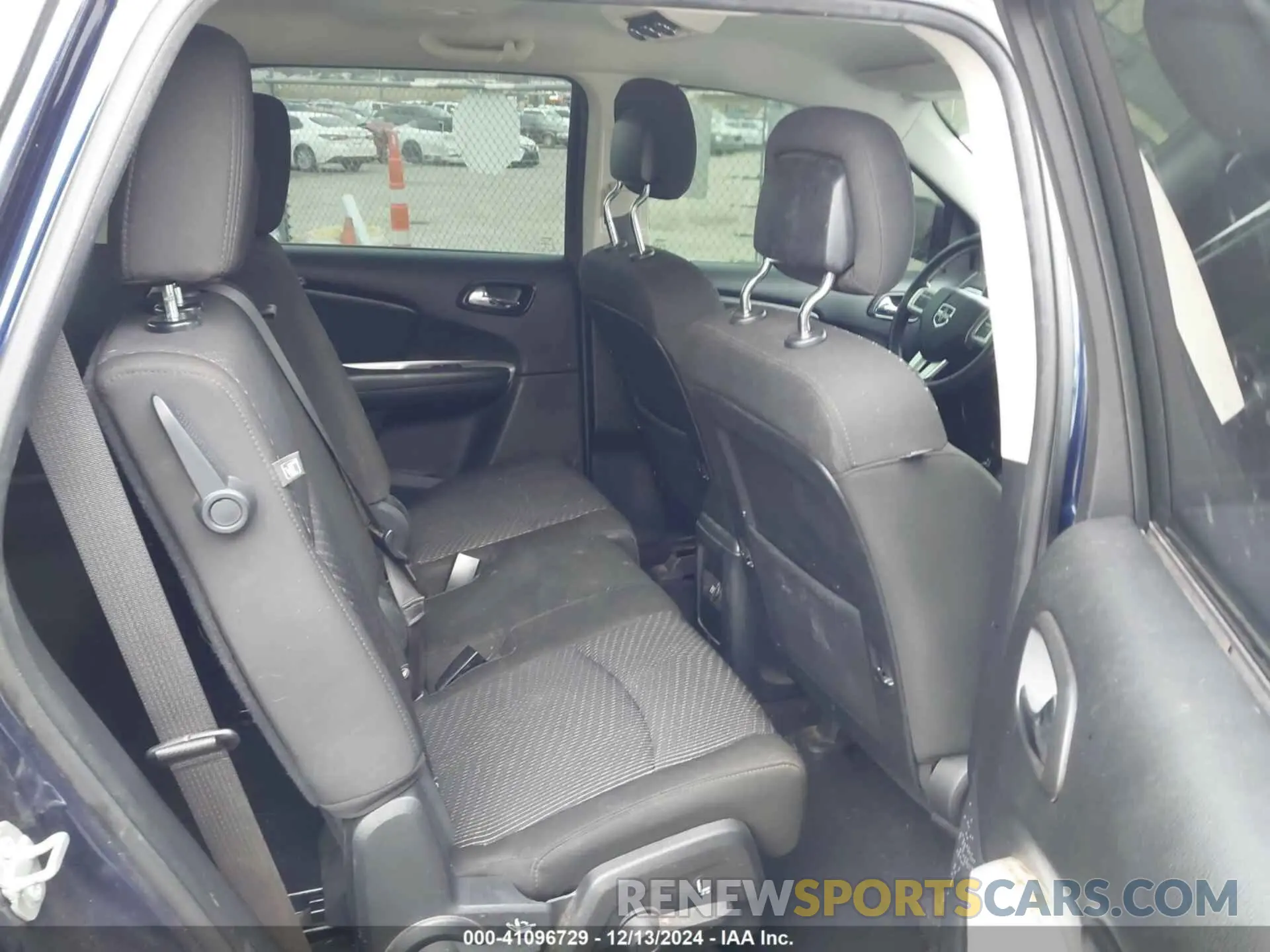 8 Photograph of a damaged car 3C4PDCAB4LT276404 DODGE JOURNEY 2020