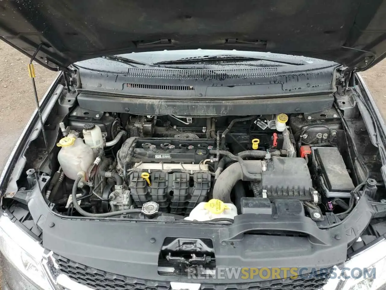 12 Photograph of a damaged car 3C4PDCAB5LT207365 DODGE JOURNEY 2020