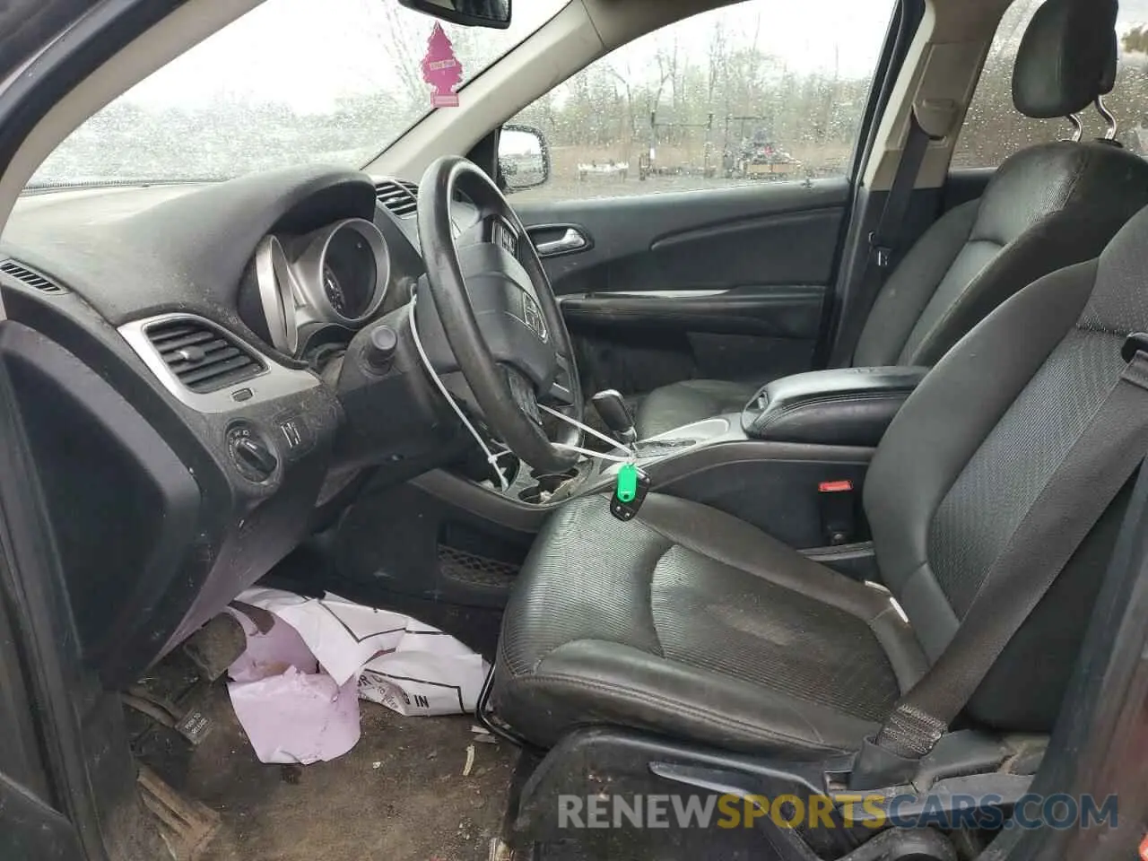 7 Photograph of a damaged car 3C4PDCAB5LT207365 DODGE JOURNEY 2020