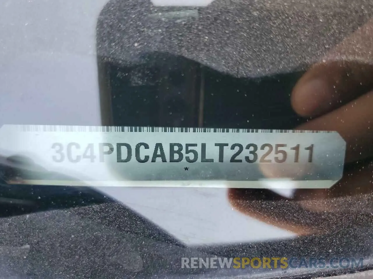 13 Photograph of a damaged car 3C4PDCAB5LT232511 DODGE JOURNEY 2020