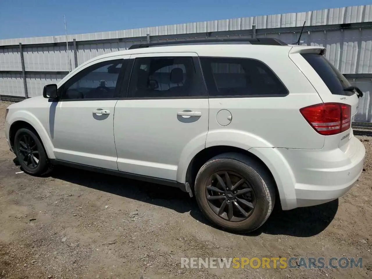 2 Photograph of a damaged car 3C4PDCAB5LT232511 DODGE JOURNEY 2020