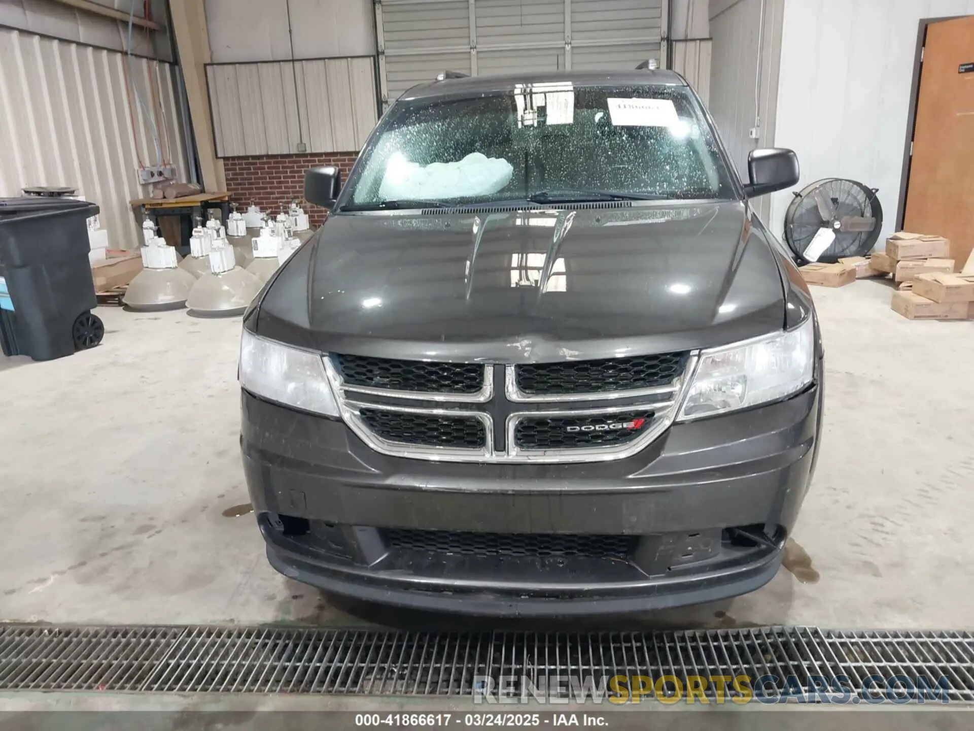 12 Photograph of a damaged car 3C4PDCAB5LT269266 DODGE JOURNEY 2020