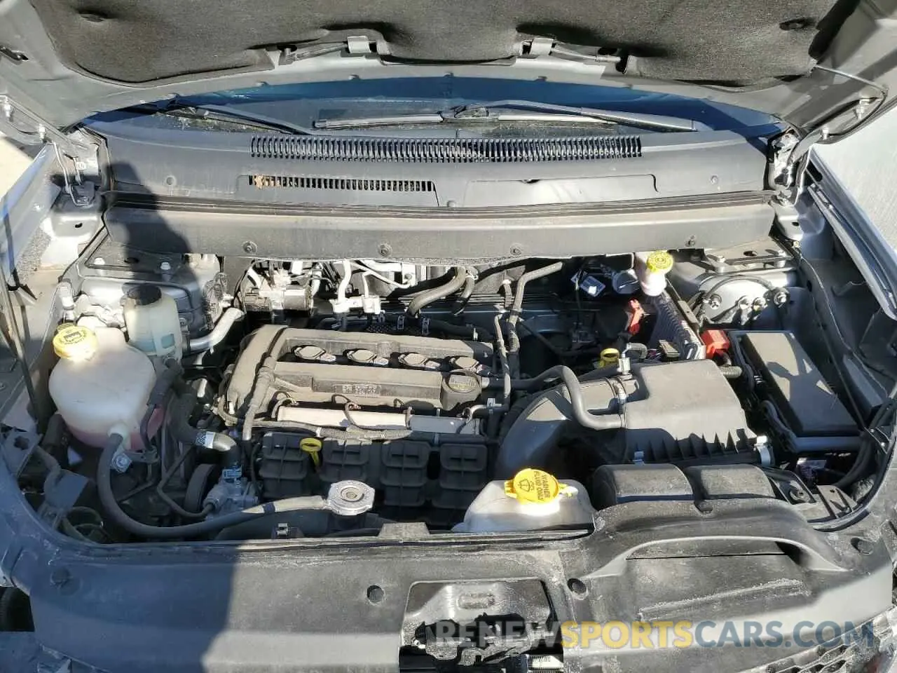 13 Photograph of a damaged car 3C4PDCAB5LT269333 DODGE JOURNEY 2020