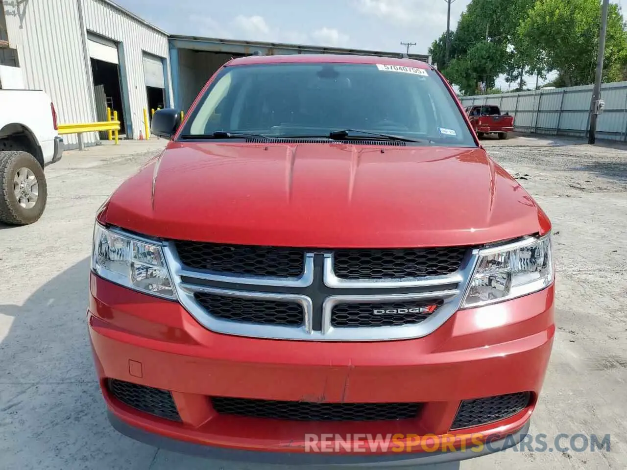 5 Photograph of a damaged car 3C4PDCAB5LT276590 DODGE JOURNEY 2020