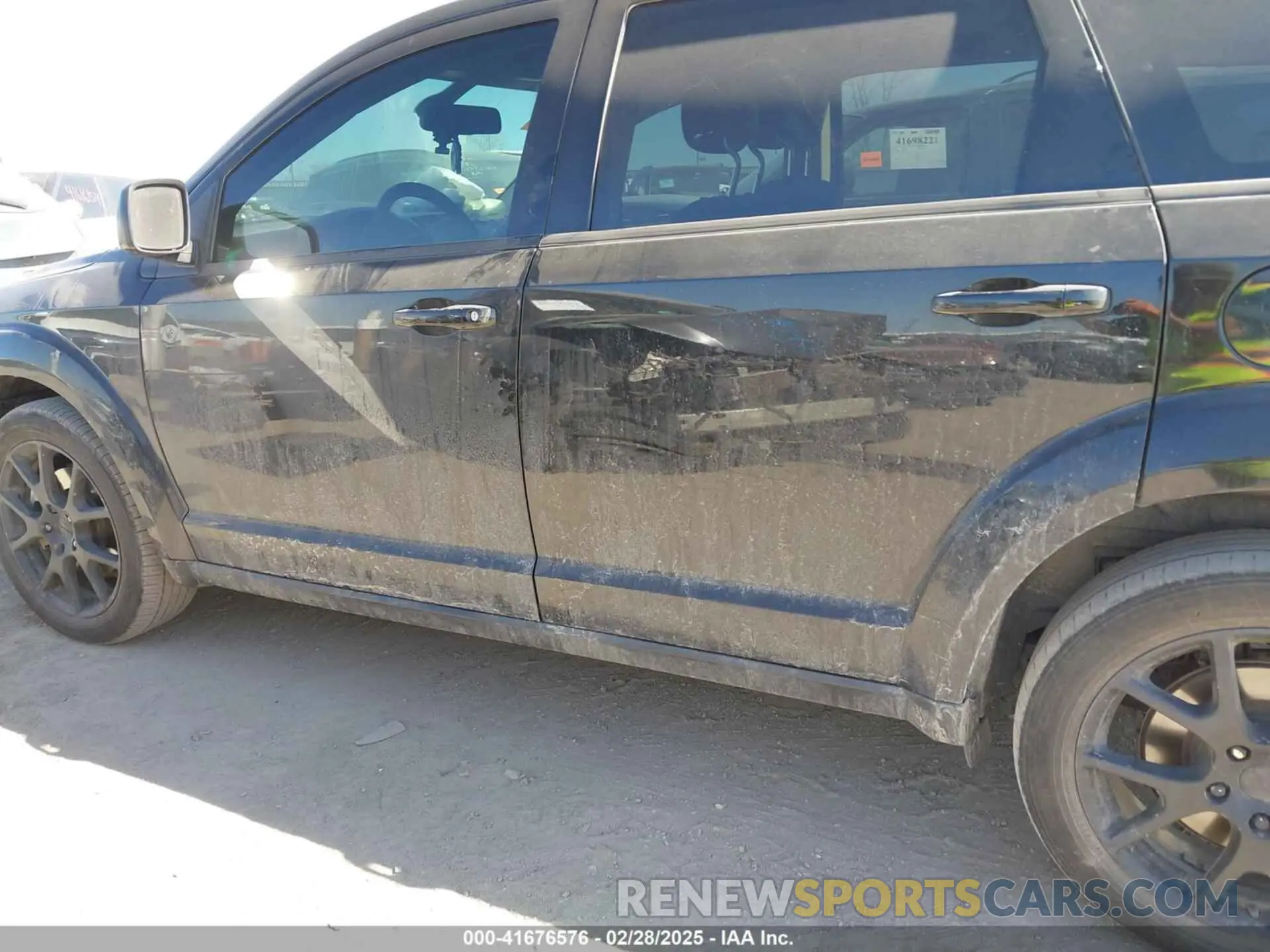 14 Photograph of a damaged car 3C4PDCAB6LT253710 DODGE JOURNEY 2020