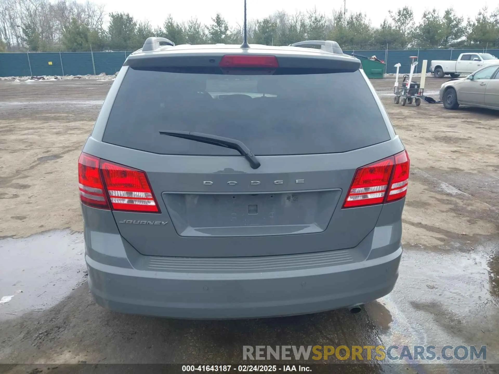 16 Photograph of a damaged car 3C4PDCAB7LT201714 DODGE JOURNEY 2020