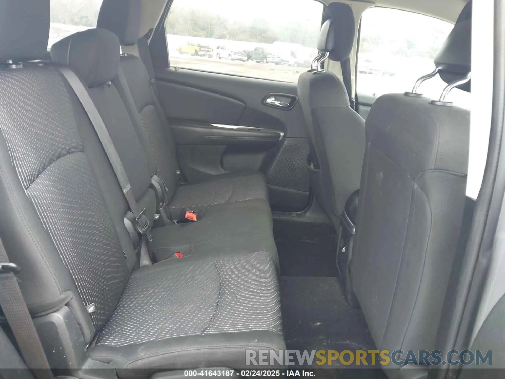 8 Photograph of a damaged car 3C4PDCAB7LT201714 DODGE JOURNEY 2020