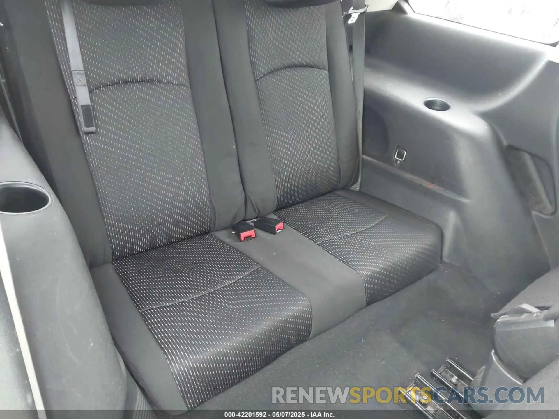 18 Photograph of a damaged car 3C4PDCAB7LT235443 DODGE JOURNEY 2020
