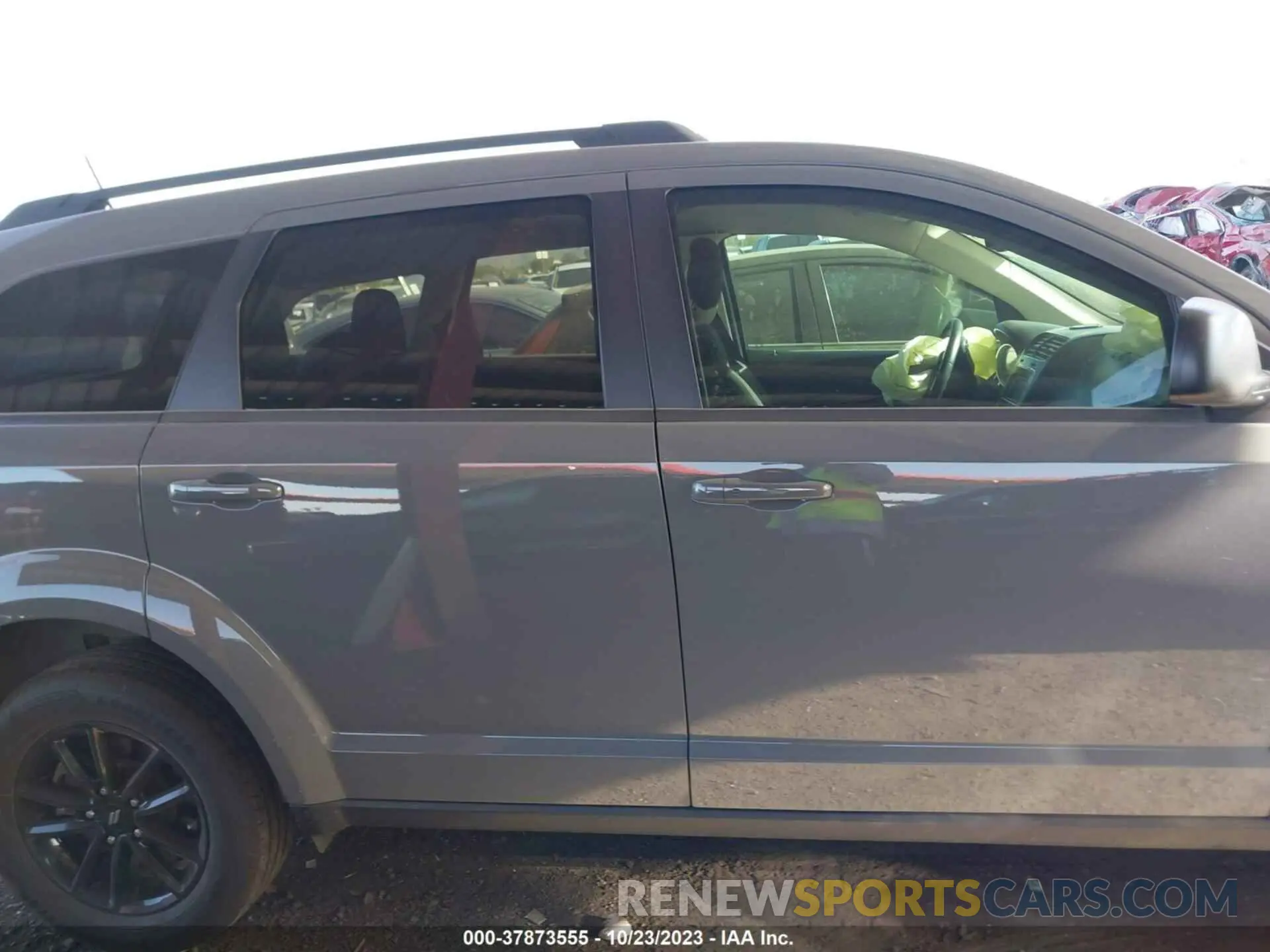 13 Photograph of a damaged car 3C4PDCAB7LT237807 DODGE JOURNEY 2020