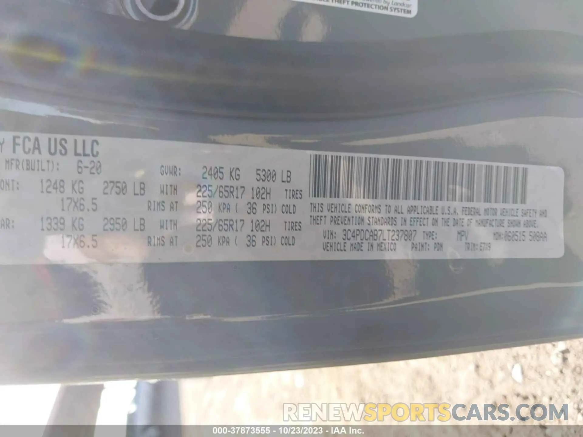 9 Photograph of a damaged car 3C4PDCAB7LT237807 DODGE JOURNEY 2020
