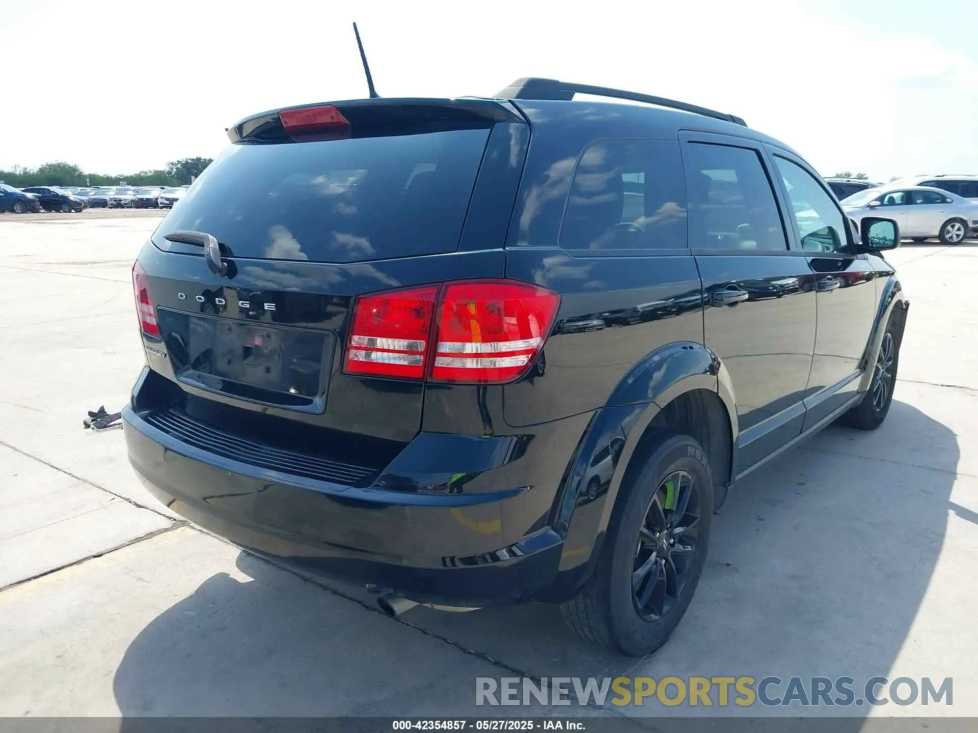 4 Фотография поврежденного автомобиля 3C4PDCAB7LT253702 DODGE JOURNEY 2020