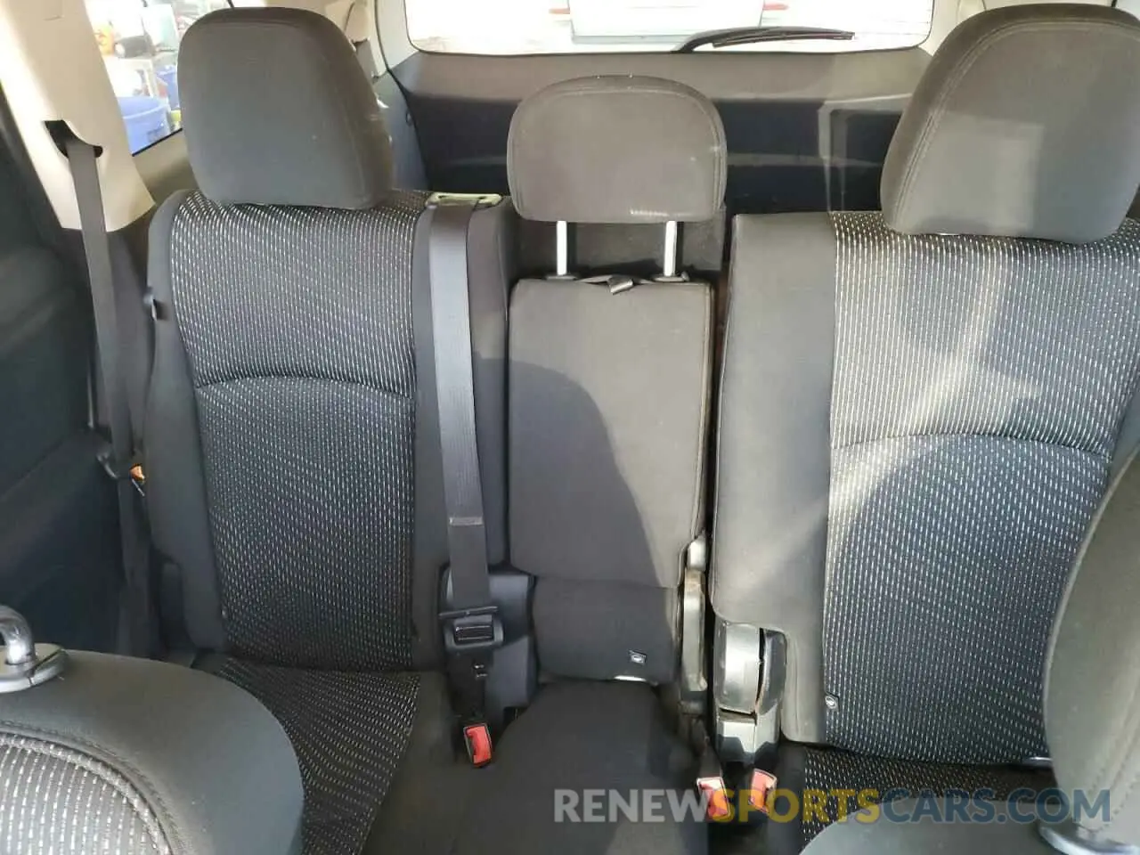 10 Photograph of a damaged car 3C4PDCAB7LT266305 DODGE JOURNEY 2020